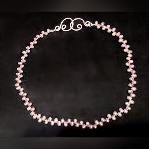 Beautiful dark purple fresh water pearl necklace 🖤